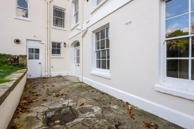 Hill Court House, Hillcourt Road, Cheltenham, GL52 3JL 10