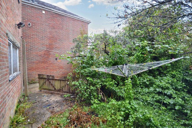 1014 Wimborne Road, Bournemouth, BH9 2DD 6