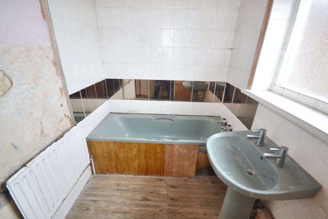 1014 Wimborne Road, Bournemouth, BH9 2DD 6