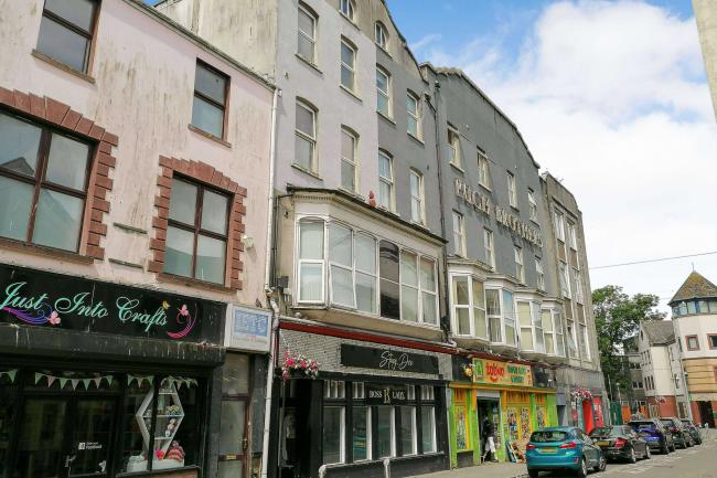 17 Cowell Street, Llanelli, Carmarthenshire, SA15 1AP 6