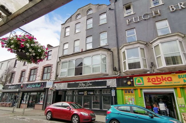 17 Cowell Street, Llanelli, Carmarthenshire, SA15 1AP 6