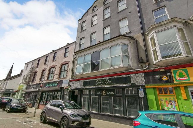 17 Cowell Street, Llanelli, Carmarthenshire, SA15 1AP 6