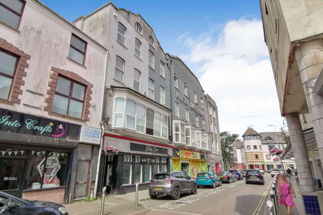 17 Cowell Street, Llanelli, Carmarthenshire, SA15 1AP 6