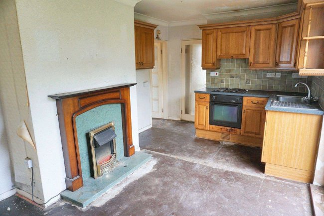 9 Willow Drive, Mastin Moor, Chesterfield, S43 3AU 6