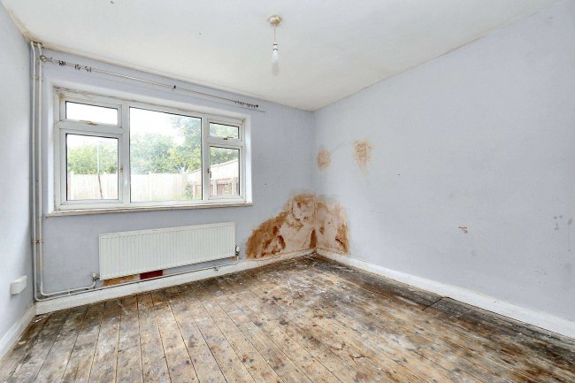 16 Cornhill Road, Stoke on Trent ST6 6PN 9