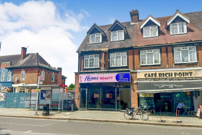 365 West Barnes Lane, New Malden, Greater London KT3 6JF 6