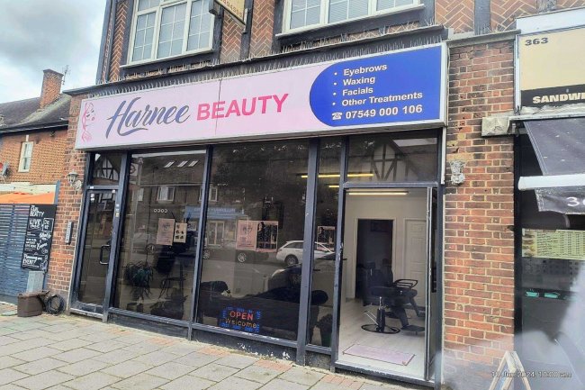 365 West Barnes Lane, New Malden, Greater London KT3 6JF 6