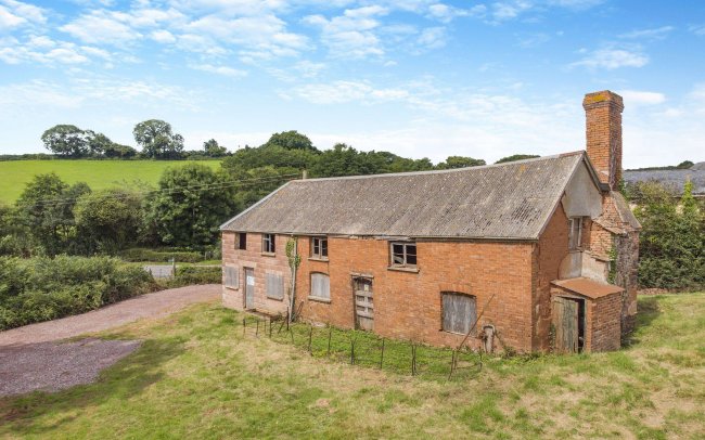 Great Gutton Cottage, Shobrooke, Crediton, Devon, EX17 1DJ 2