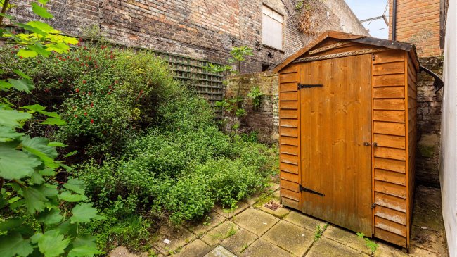 56 Hadley Street, Camden, London, NW1 8TA 2