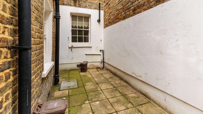 56 Hadley Street, Camden, London, NW1 8TA 2