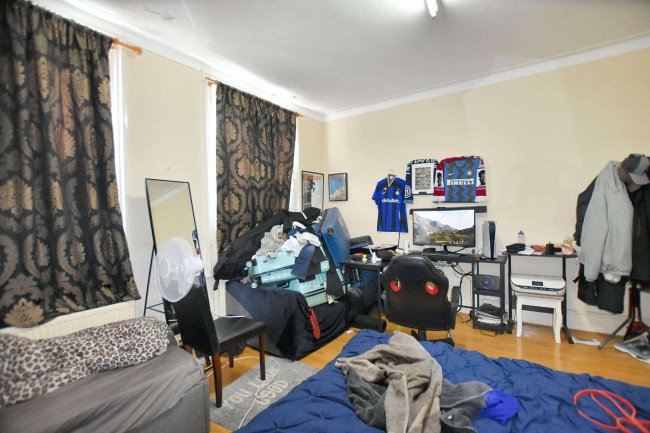 236 Brigstock Road, Thornton Heath, Surrey, CR7 7JD 1