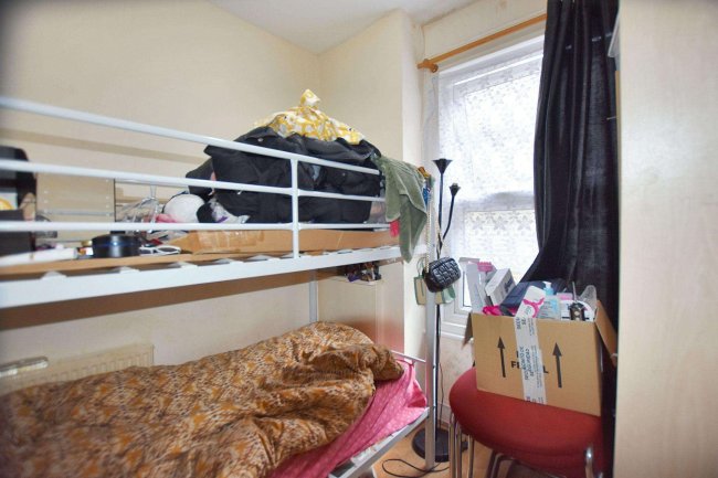 236 Brigstock Road, Thornton Heath, Surrey, CR7 7JD 1