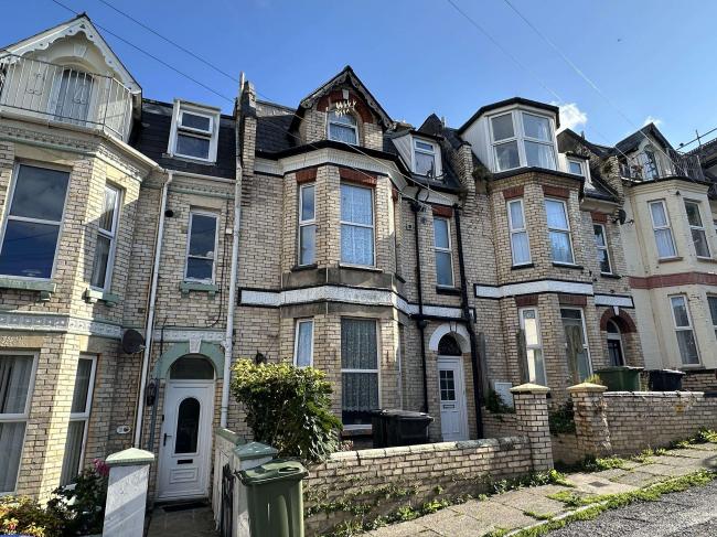 12 Cross Park, Ilfracombe, Devon EX34 8BJ 8