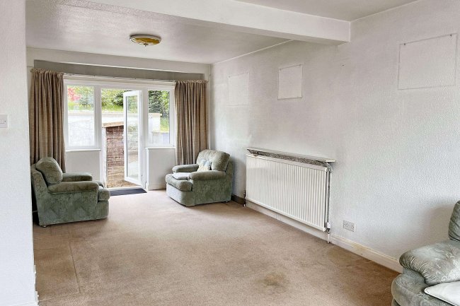 55 Mead Way, Coulsdon, Surrey, CR5 1PQ 4