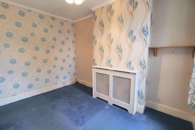 30 North Road  Avenue, Brentwood, Essex CM14 4XQ 1