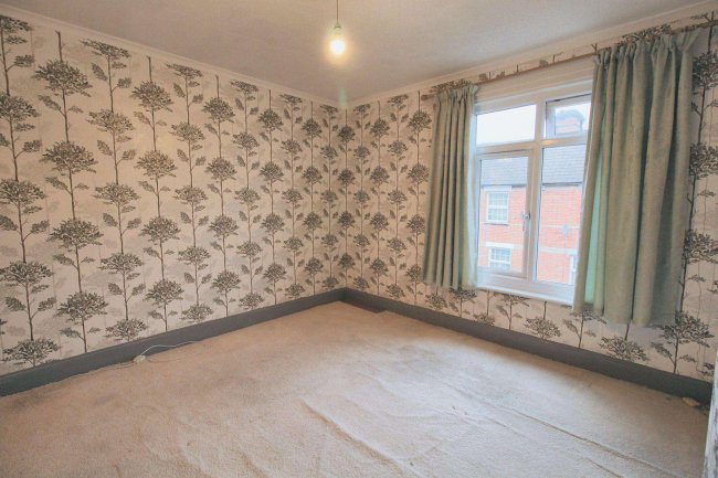 30 North Road  Avenue, Brentwood, Essex CM14 4XQ 1