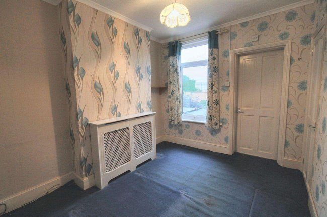 30 North Road  Avenue, Brentwood, Essex CM14 4XQ 1