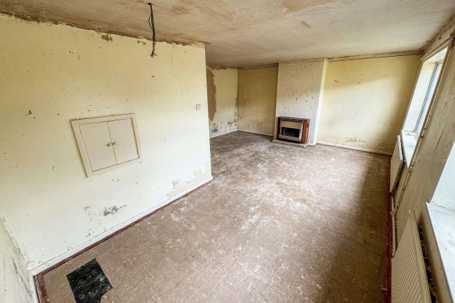 10 Itchen Close, Bedford, MK41 7UD 7