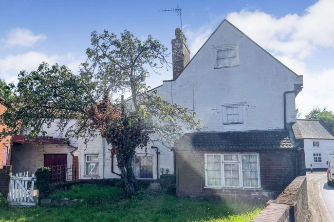 The Post Office Stores, Farnham, Suffolk, IP17 1JZ 6