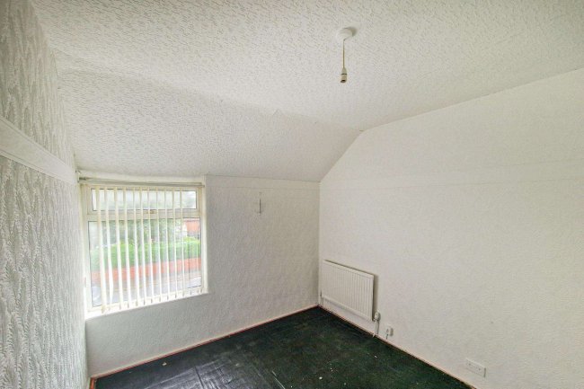 7 Scarborough Crescent Rotherham, S66 7HL 10