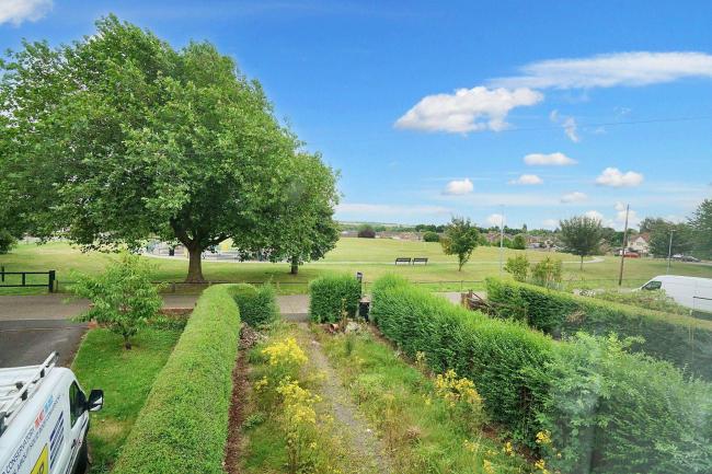 4 St. Johns Crescent, Hucknall, Nottingham, NG15 7PW 6