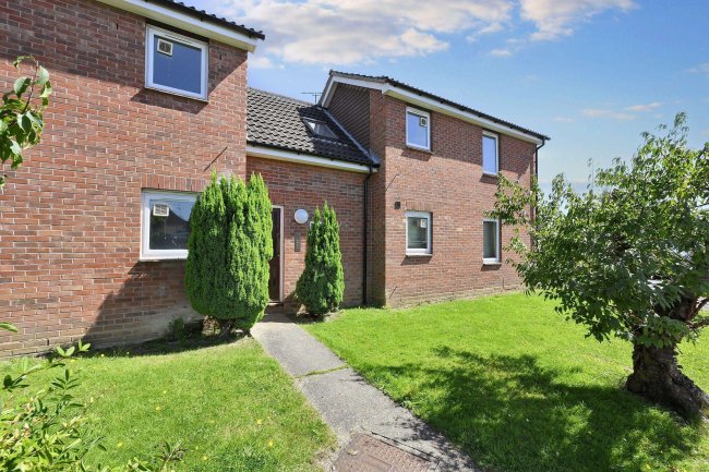 10 Knights Road, Braintree CM7 3YT 6