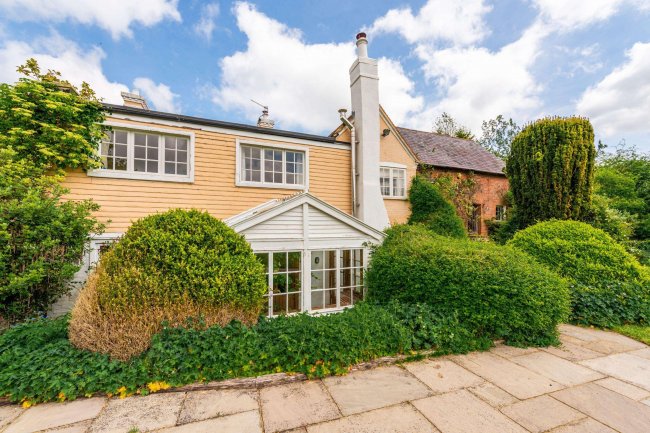 Mill Farm, Mill Lane, Weston Turville, Buckinghamshire, HP22 5RG 8