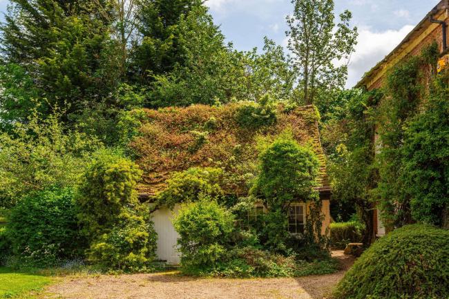 Mill Farm, Mill Lane, Weston Turville, Buckinghamshire, HP22 5RG 8