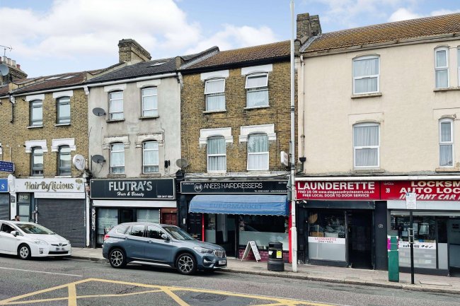 37 Green Lane, Ilford, Essex, IG1 1XG 4