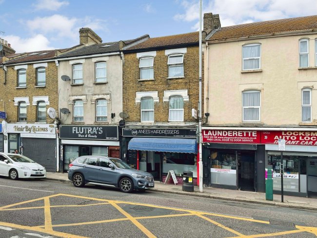 37 Green Lane, Ilford, Essex, IG1 1XG 4