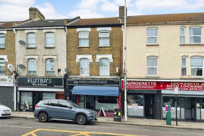 37 Green Lane, Ilford, Essex, IG1 1XG 4