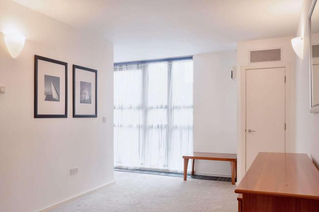 Flat 5, Opus Studios, 214 Plaistow Road, London E13 0AQ 10