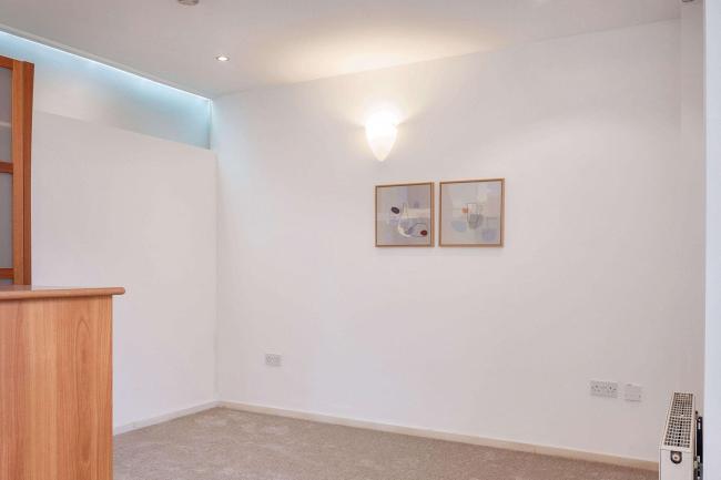 Flat 5, Opus Studios, 214 Plaistow Road, London E13 0AQ 10