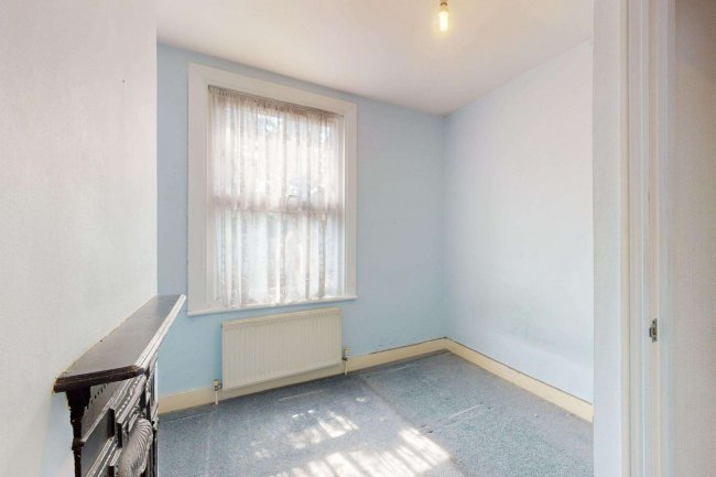 76 Kempton Road, East Ham, London, E6 2LB 3