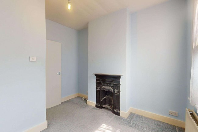 76 Kempton Road, East Ham, London, E6 2LB 3