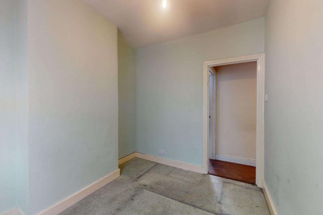 76 Kempton Road, East Ham, London, E6 2LB 3