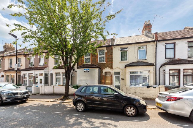 76 Kempton Road, East Ham, London, E6 2LB 3