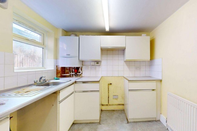 76 Kempton Road, East Ham, London, E6 2LB 3