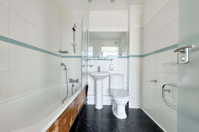 Flat 77, The Habitat, Woolpack Lane, Nottingham NG1 1GH 6