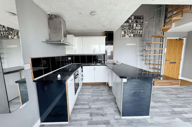 Flat 77, The Habitat, Woolpack Lane, Nottingham NG1 1GH 6