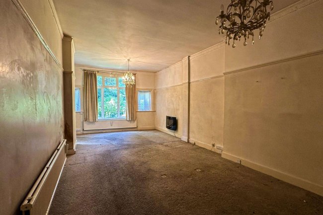 Ground Floor Flat, 47 Friends Road, Croydon,  Surrey, CR0 1ED 9