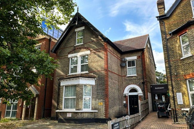 Ground Floor Flat, 47 Friends Road, Croydon,  Surrey, CR0 1ED 9