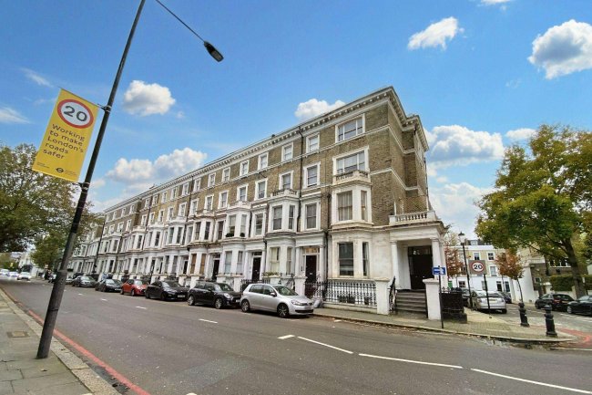 Second Floor Flat, 24 Finborough Road, London SW10 9EQ 8