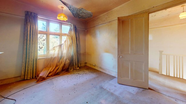 33 Coulton Avenue, Northfleet, Gravesend, Kent, DA11 8DZ 2