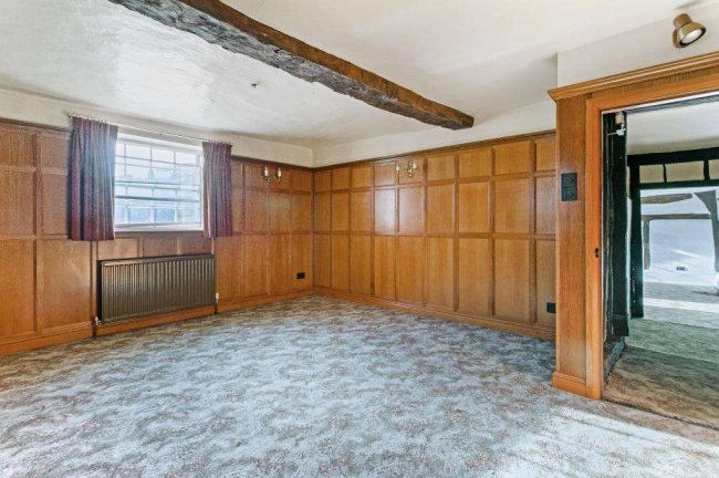 Bell Farmhouse, Wexham Park Lane, Wexham, Slough, Buckinghamshire, SL3 6LX 9