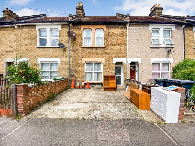 53 Engleheart Road, Catford, London, SE6 2HN 5