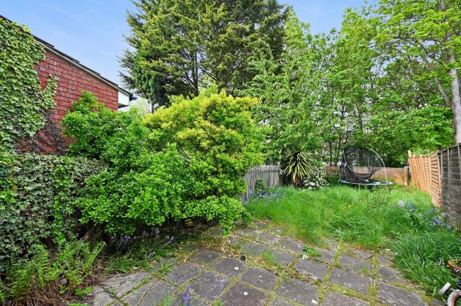 79 Annesley Avenue, Colindale, London, NW9 5EG 7