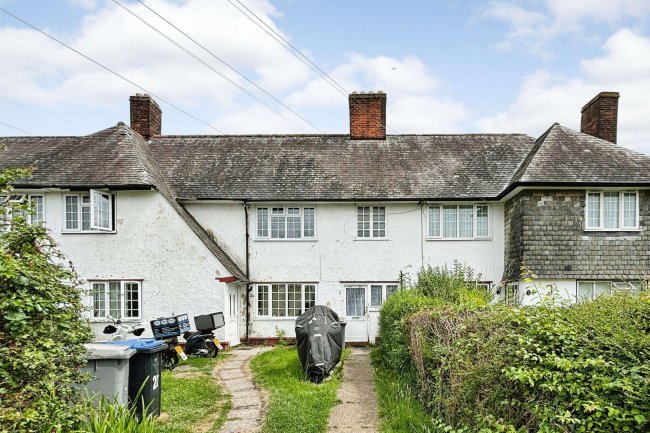 26 Bacon Lane, Kingsbury, London, NW9 9AX 4