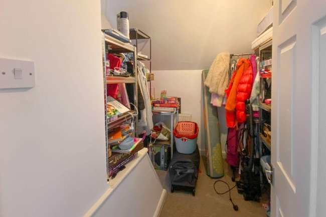 33 Beech Walk, Crayford, Dartford, Kent, DA1 4NP 3