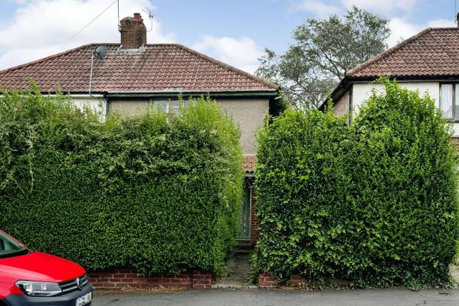 3 Gilda Crescent, Whitchurch, Bristol, BS14 9LG 2